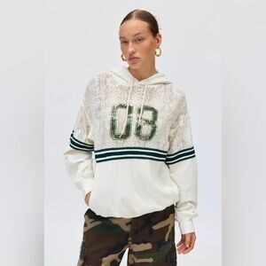 UO BDG Bobbie Versity Graphic Spliced Lace Hoodie Sweatshirt in White/Blanc NWT